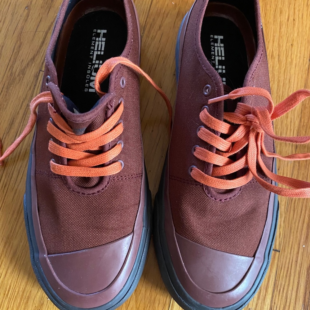 Element waterproof sneaker